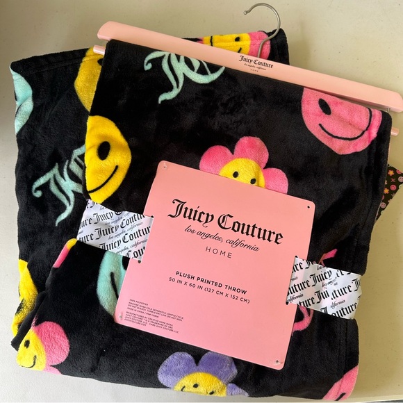 Juicy Couture Smiley Face flower Throw Blanket - Picture 6 of 6